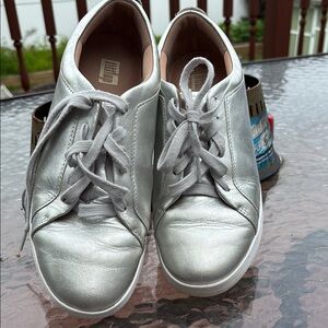 Fitflop Silver Sneakers with Reflective Finish and Lace-Up Design